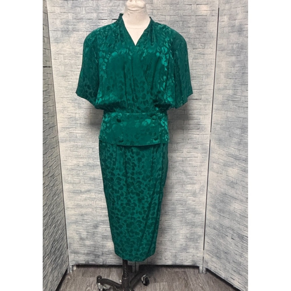 ARGENTI 2 Piece Top & Midi Skirt Set Emerald Floral Textured